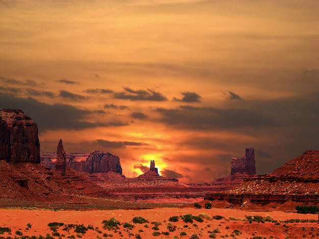Monument Valley Sunset.jpg