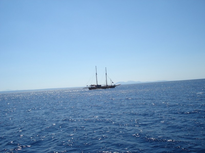 Płyniemy w kierunku drugiej wyspy o nazwie Kalymnos