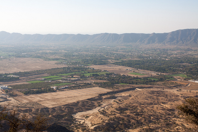 Widok na zachód od miasta Pushkar