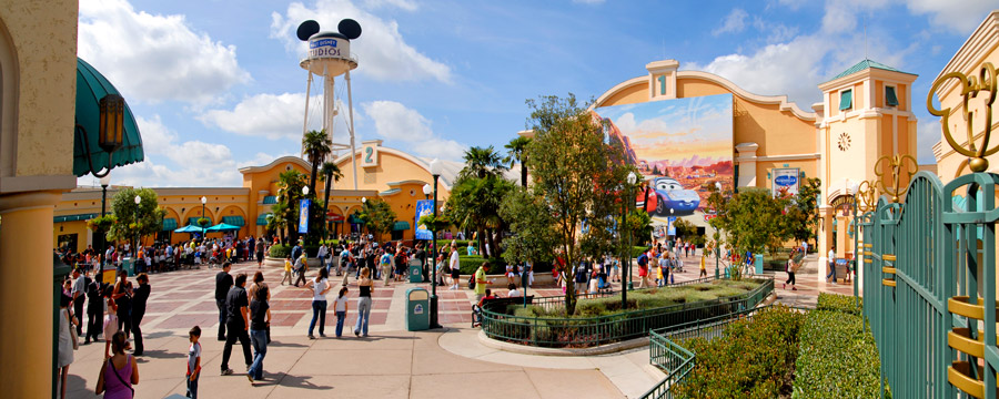 Disneyland i Walt Disney Studios.jpg