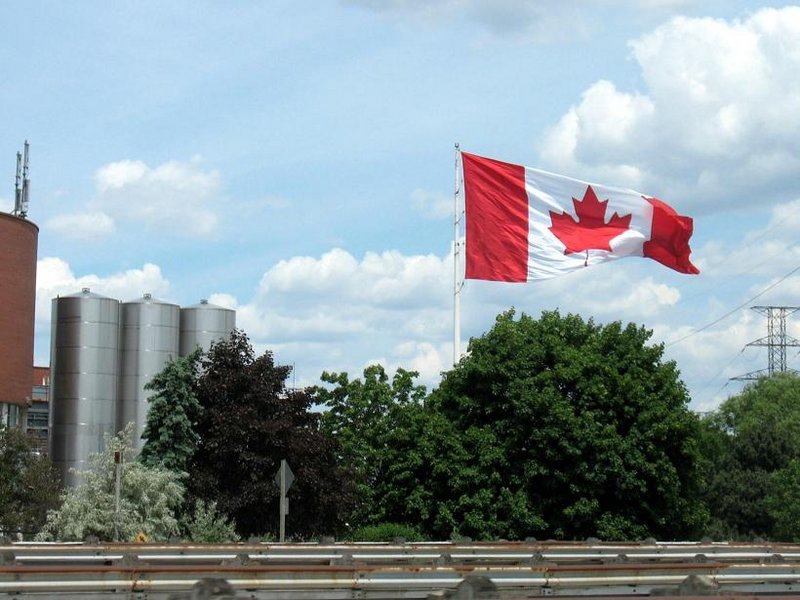 Toronto 2012: Jest to nie tylko duże miasto ale i stolica najbardziej uprzemysłowionej prowincji Kanady - Ontario.