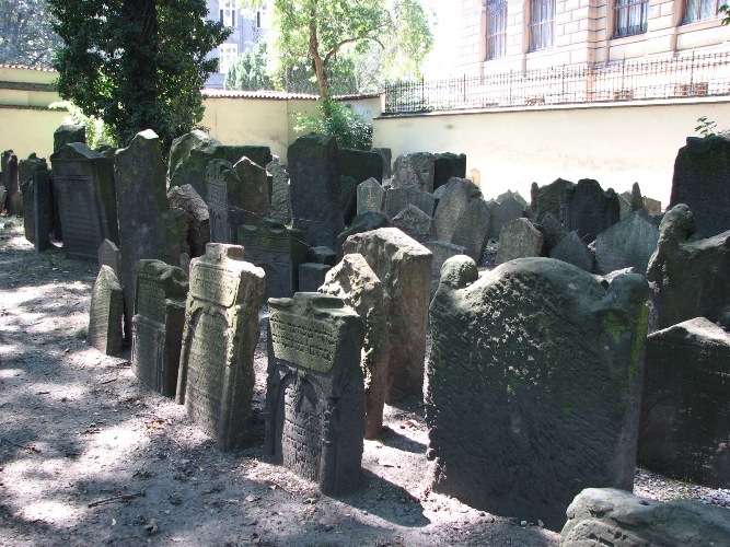 Najstarszy żydowski cmentarz w Europie.jpg