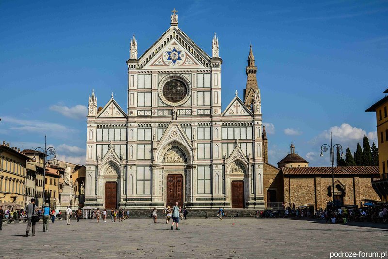 Wracamy do kościoła  Santa Croce żeby zaprezentować wewnętrzny klasztor oraz wnętrza kościoła